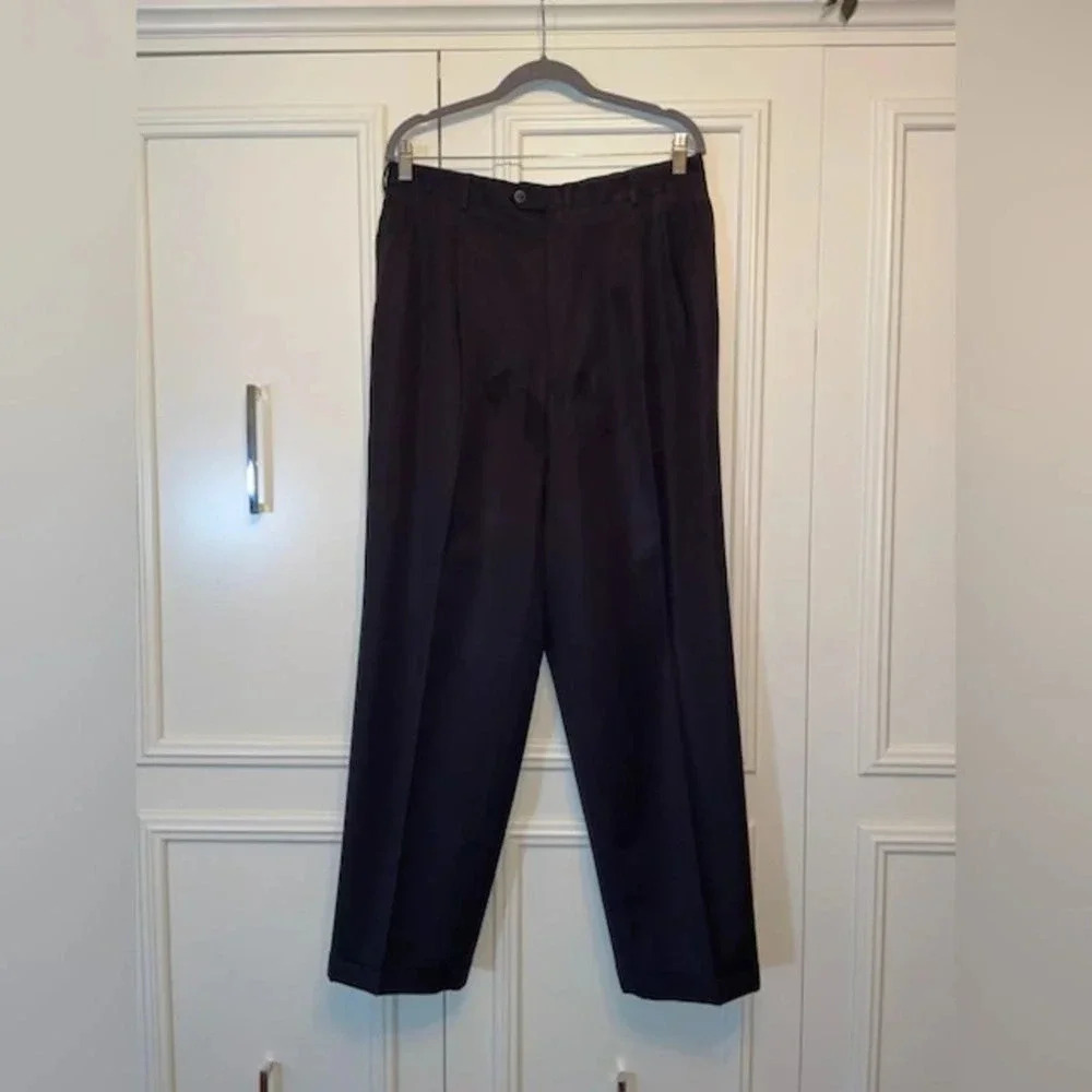 Classic Men's‎ Black Pleated Trousers - Timeless Style! W39